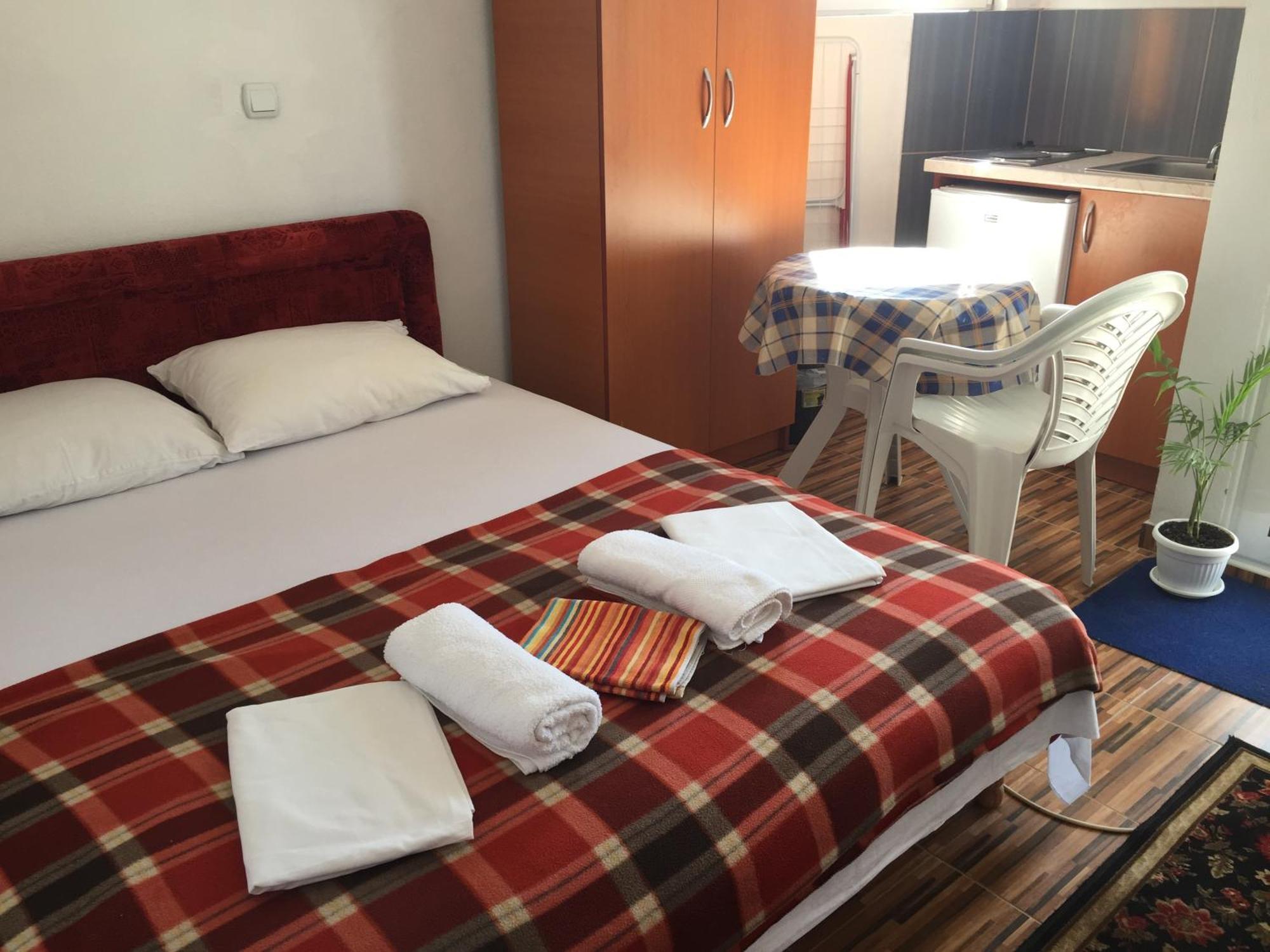 Apartments Delfin Ulcinj Habitación foto