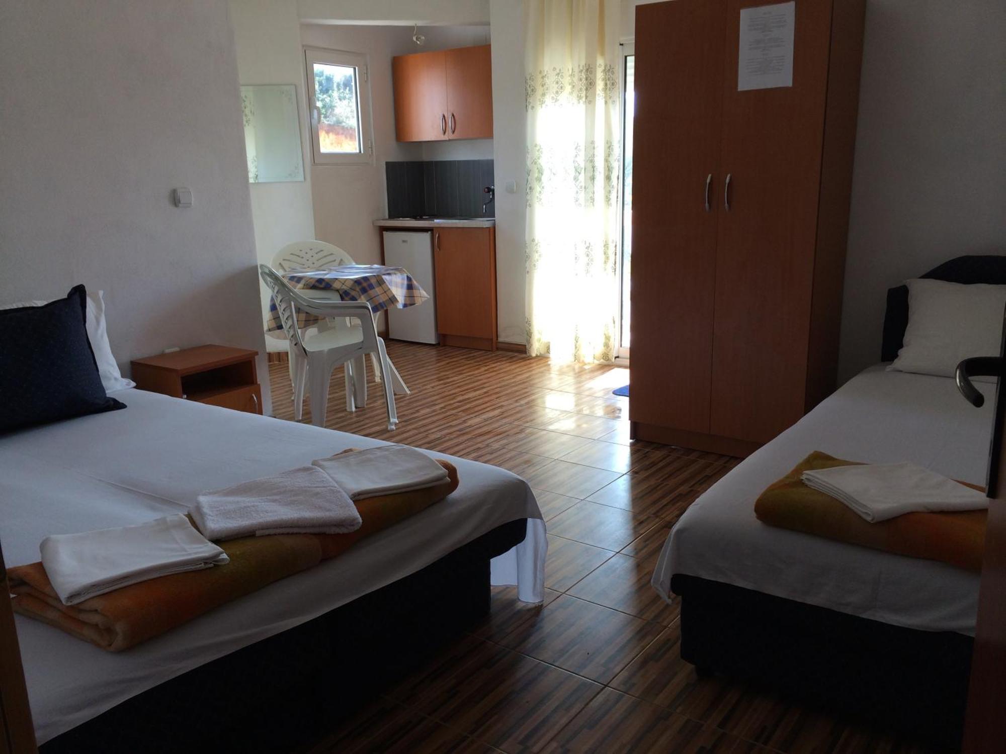 Apartments Delfin Ulcinj Habitación foto