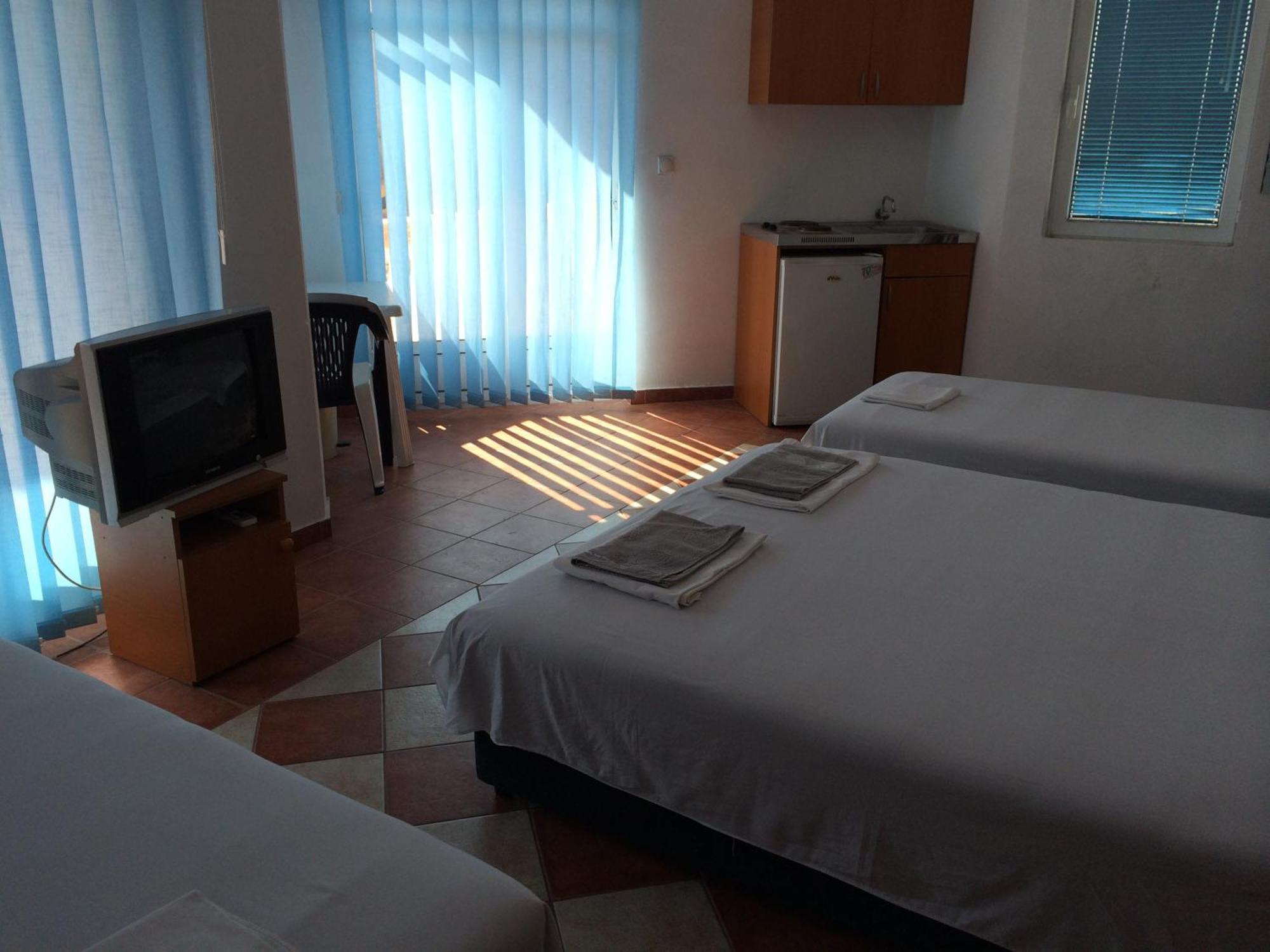 Apartments Delfin Ulcinj Habitación foto