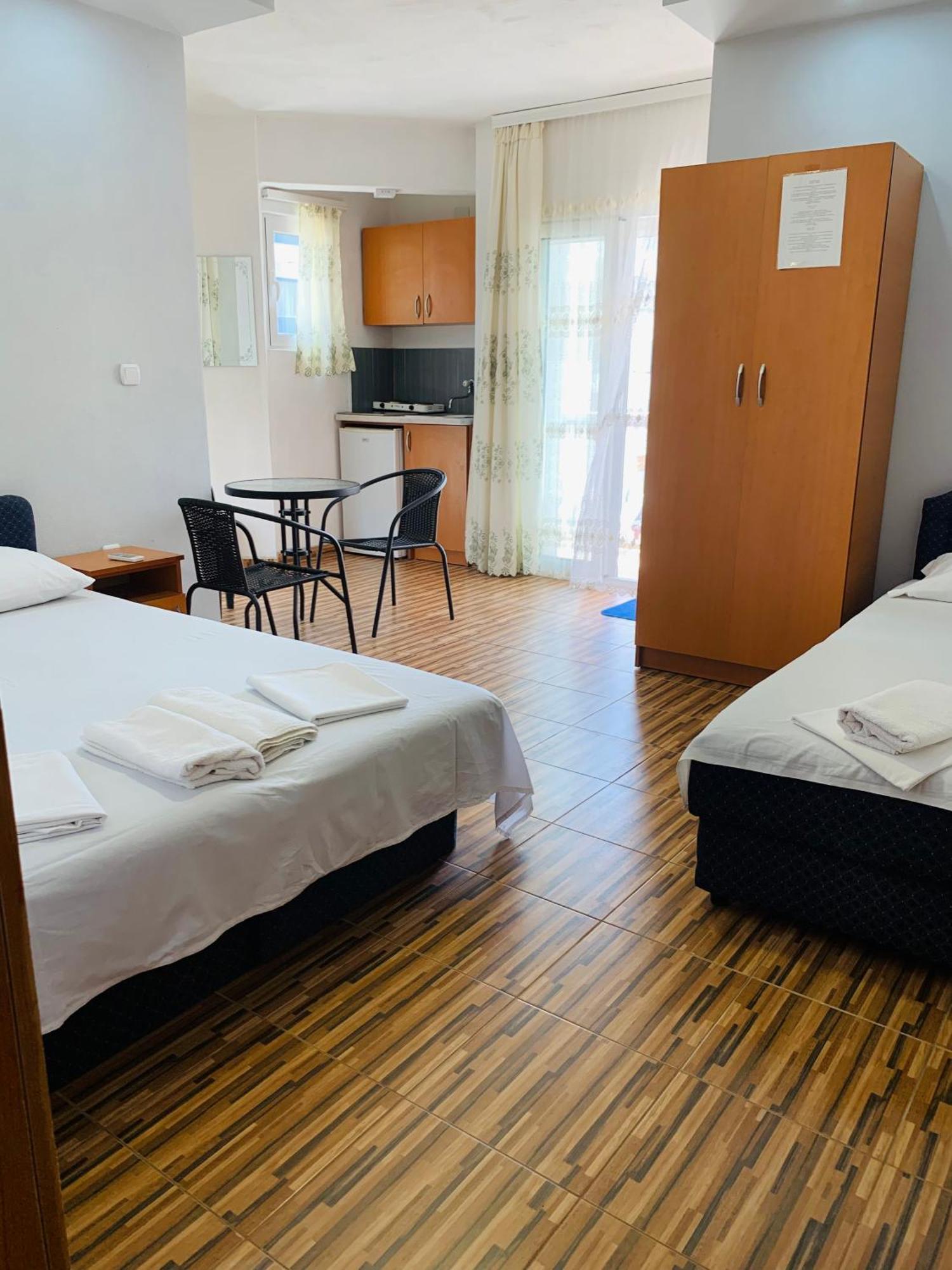 Apartments Delfin Ulcinj Exterior foto
