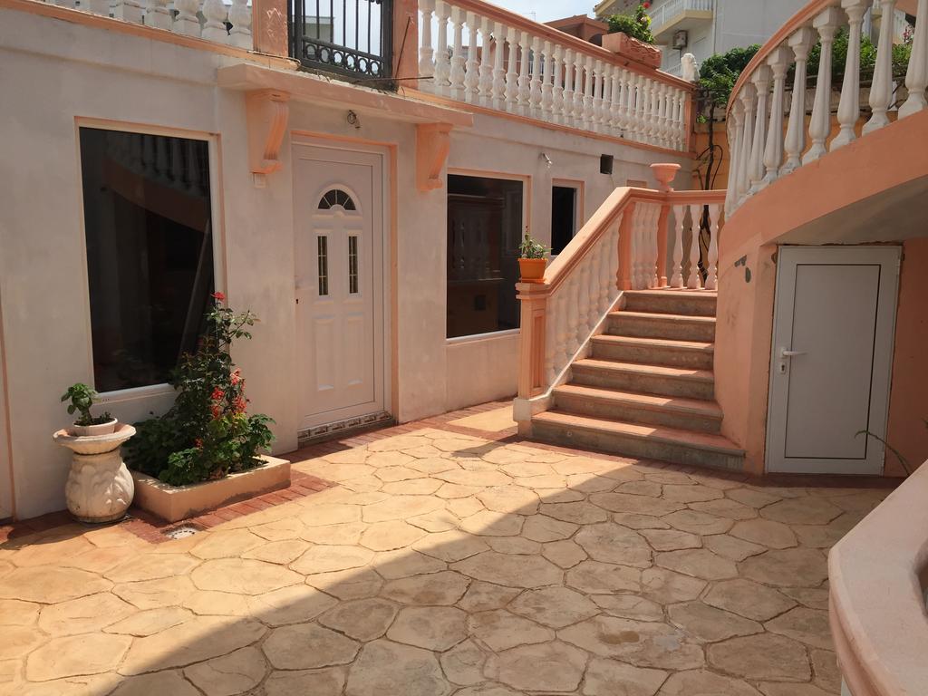 Apartments Delfin Ulcinj Exterior foto